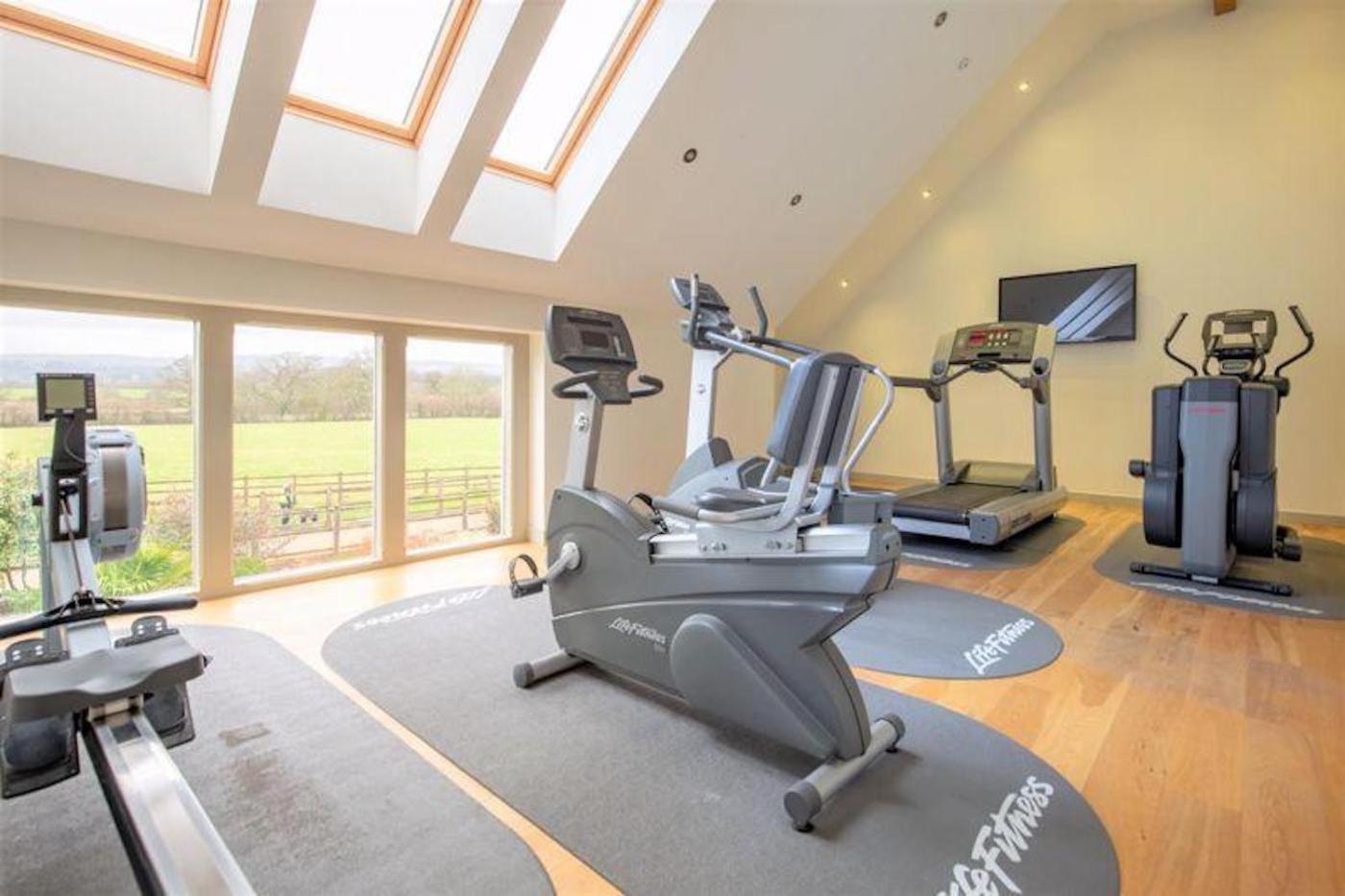 Luxury Barn Conversion Уелс Екстериор снимка